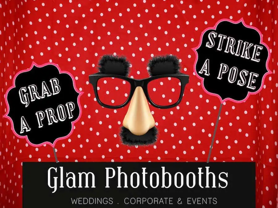 Glam Photobooths Classic Photo Booth Backdrop - Red & White Polkadots